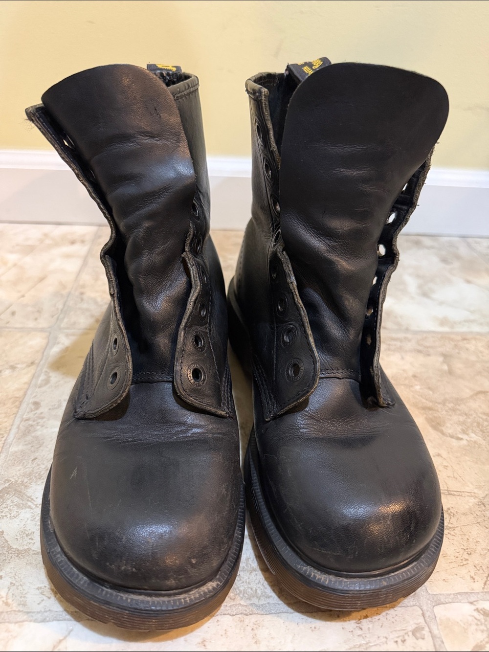 Women’s Dr Martens Vintage Black Leather Lace-Up Combat Boots without Shoe Laces
